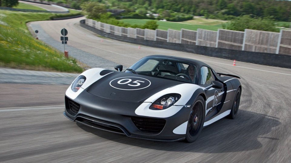 Porsche 918 spyder hybrid